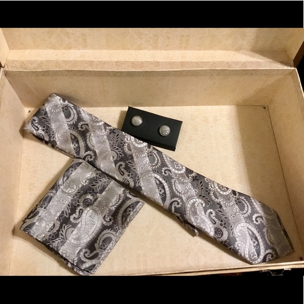 Men’s Vivaldi Italy Gray & Black Tie Set